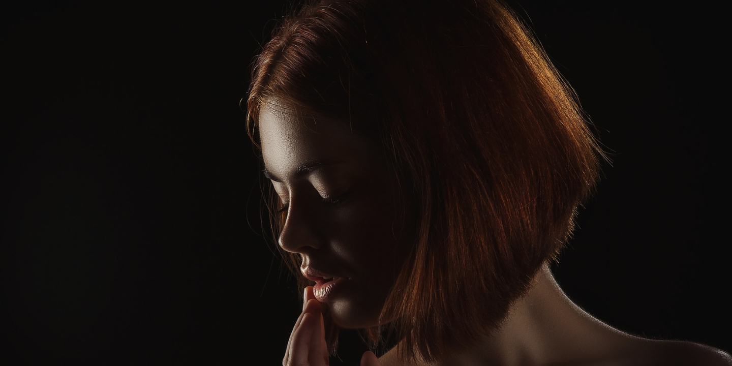 woman_lips_banner